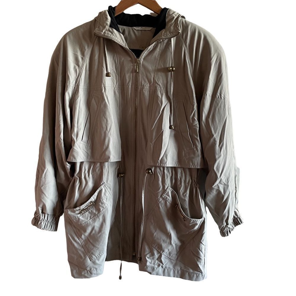 Current Seen Outerwear ~ Tan colored Outerwear Jacket ~ size Medium